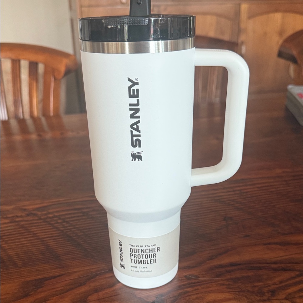 Stanley White Travel Mug with Handle